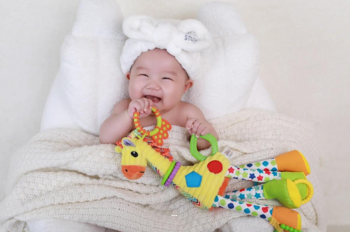 鸡西宝宝为什么会吐奶 鸡西宝宝为什么会吐奶